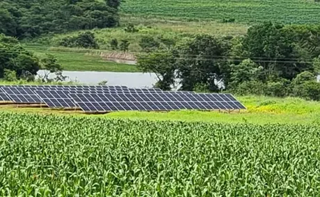 ジンバブエの75kW太陽光発電揚水システム